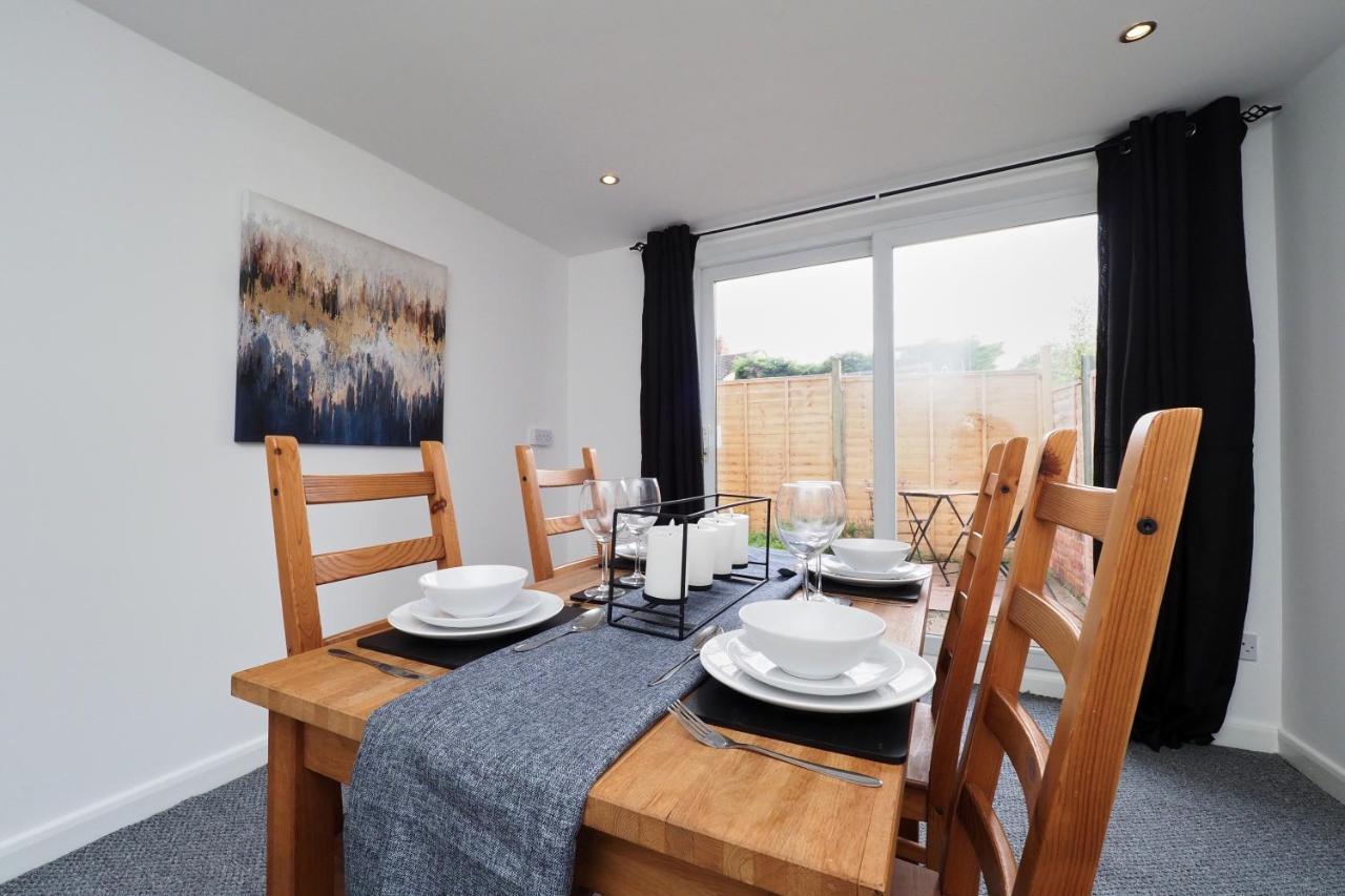 Home In Wellesbourne - Contractors - Families - Reduced Rates Kültér fotó