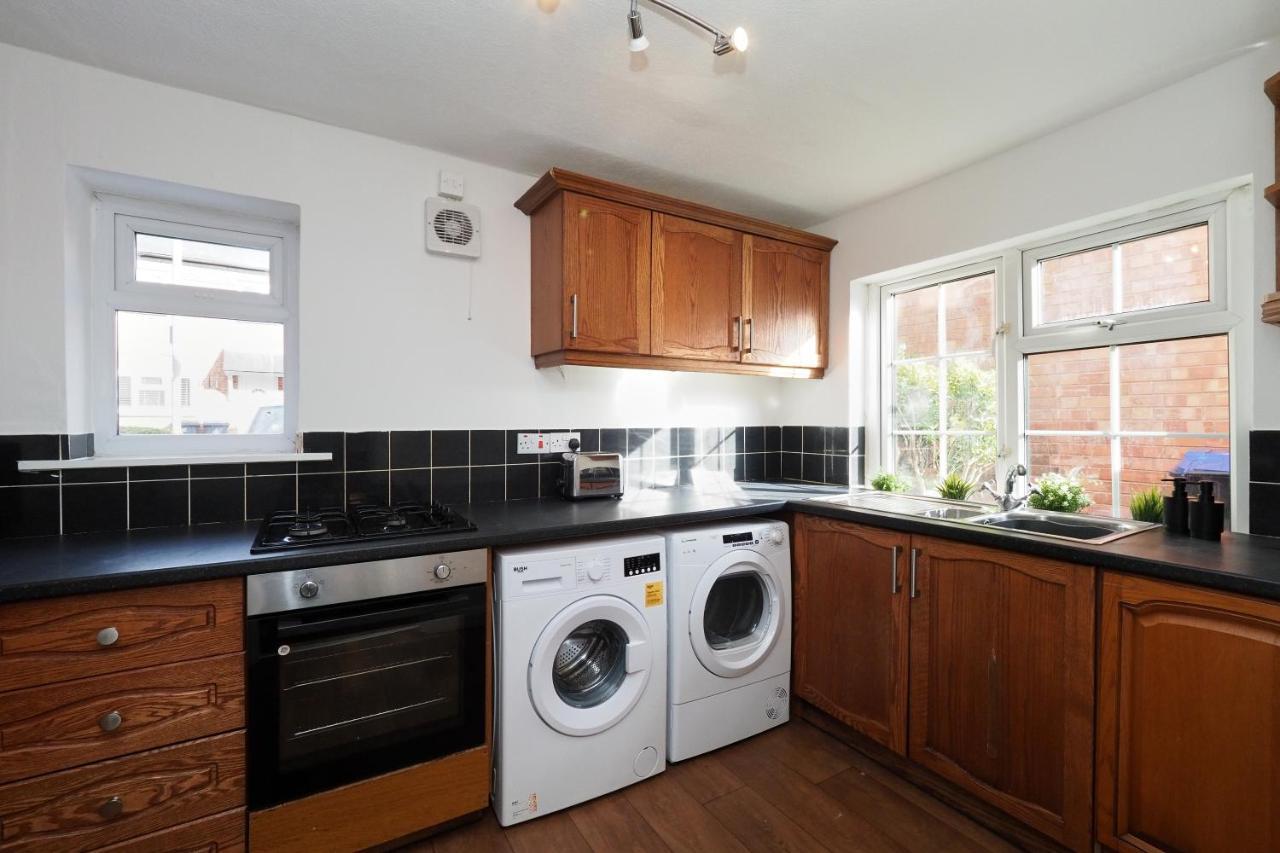 Home In Wellesbourne - Contractors - Families - Reduced Rates Kültér fotó